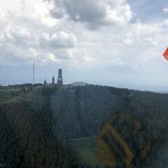 Flugwegposition um 14:31:08: Aufgenommen in der Nähe von Hochtaunuskreis, Deutschland in 887 Meter